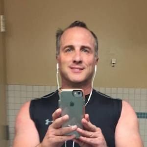 Meet your Posher, Mark